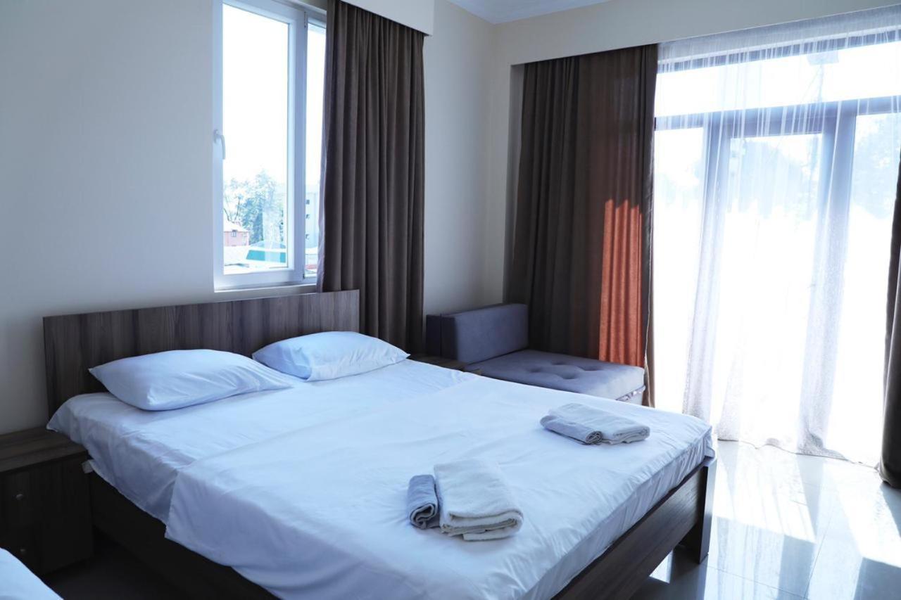 Hotel Estonia Two Kobuleti Extérieur photo