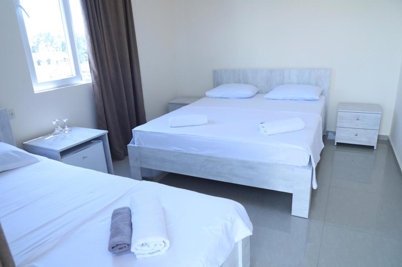Hotel Estonia Two Kobuleti Extérieur photo